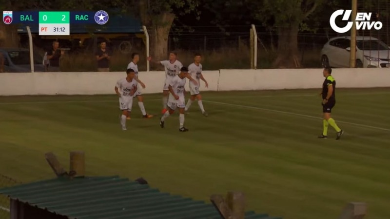 Racing gole� a Balonpie y es semifinalista del Regional